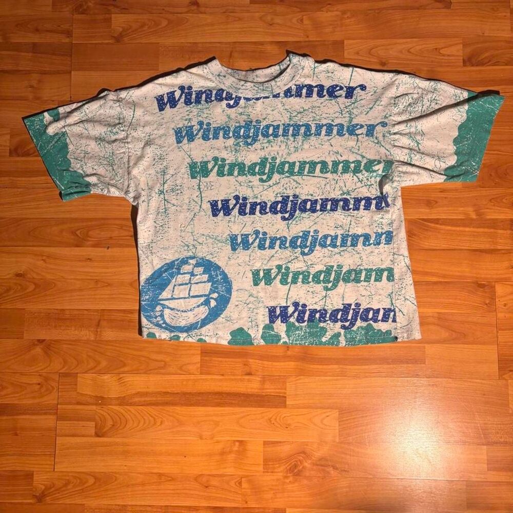 Vintage Windjammer All Over Print Graphic Tee Size L Streetwear Shirt
